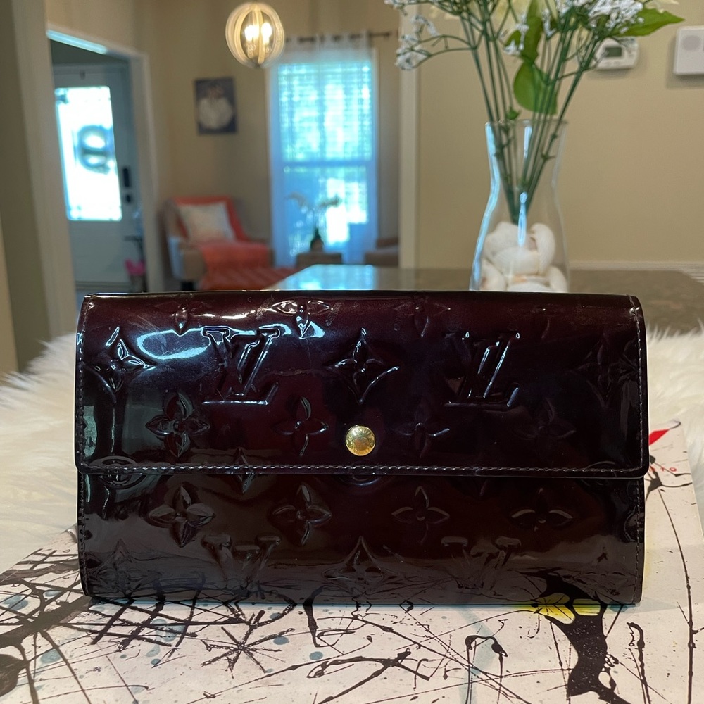 Louis Vuitton Vernis Wallet